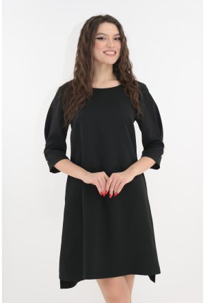 Rochie cocktail neagra cu accesorii aurii si lantisor 1