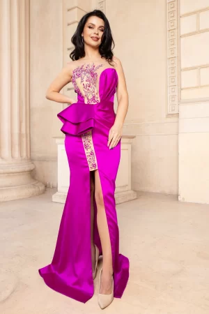 Rochie de lux Isis fuchsia cu peplum si model pretios din margele si strassuri 1