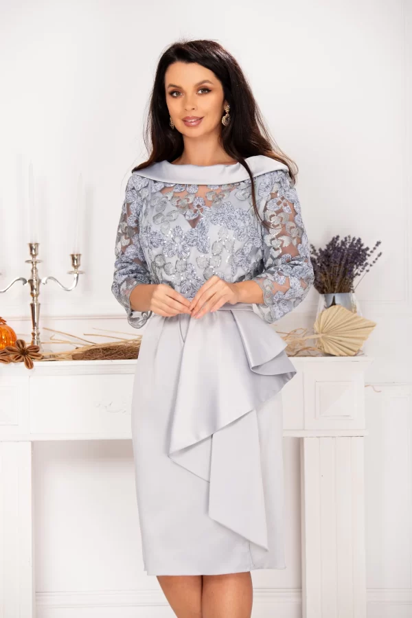 Rochie de soacra Danna argintie cu flori de catifea si peplum 3