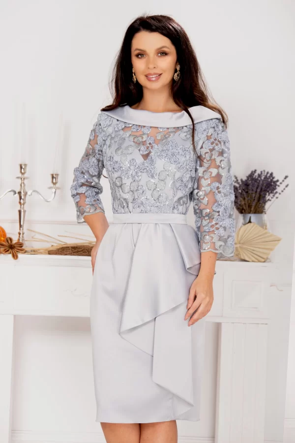 Rochie de soacra Danna argintie cu flori de catifea si peplum 4