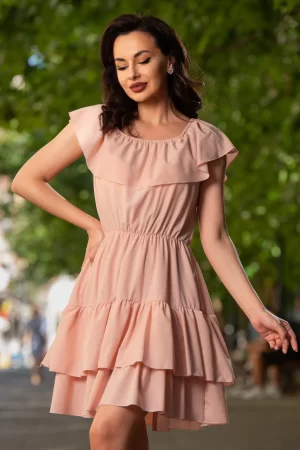 Rochie de vara roz scurta in clos cu volane 1