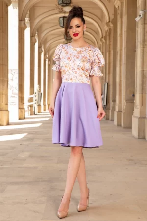 Rochie InPuff de zi in clos lavanda cu maneci bufante si flori delicate 1