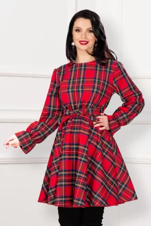 Rochie de zi in clos rosie cu carouri 1