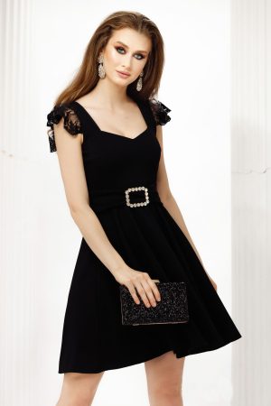 Rochie eleganta Fofy neagra in clos cu volanase din dantela la umeri 1