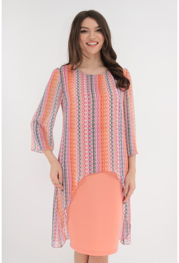 Rochie eleganta roz-piersica cu imprimeu abstract si aspect suprapus 1