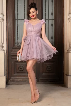 Rochie mini baby-doll roz cu trandafiri 3D la umeri 1