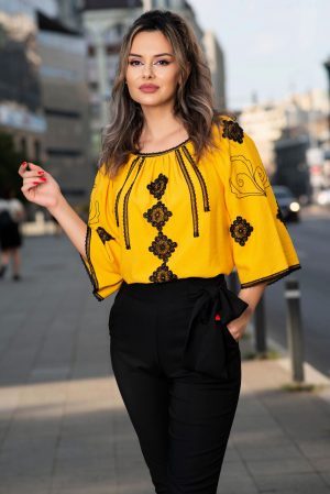 Bluza Effect tip ie galbena cu broderie traditionala