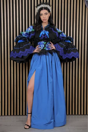 Fusta eleganta Zbor de Safir