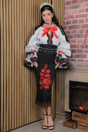 Fusta traditionala midi conica cu broderie rosie