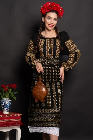 Ie dama neagra Rafira cu broderie traditionala cu simbolul rombului