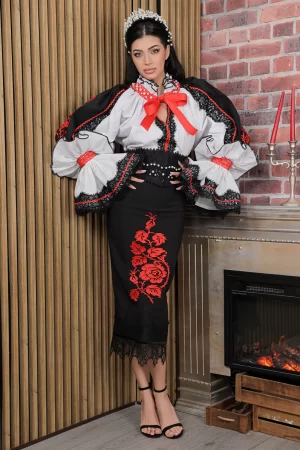 Ie traditionala Floare de Foc cu broderie si dantela pretioasa