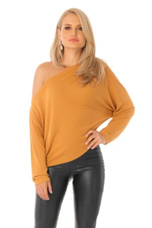 Pulover Pretty Girl mustar din vascoza cu umarul gol si maneci tip fluture