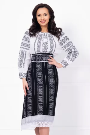 Set catrinta si brau traditional cu broderie argintie