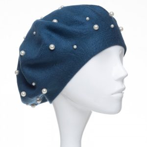 Bereta turcoaz inchis, cu perle fine aplicate pe toata suprafata, din bumbac si lana