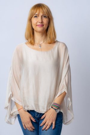 Bluza bej din matase si vascoza cu maneca fluture