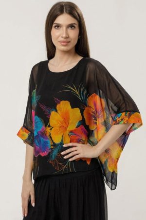 Bluza neagra din matase si vascoza cu maneca scurta si imprimeu floral exotic