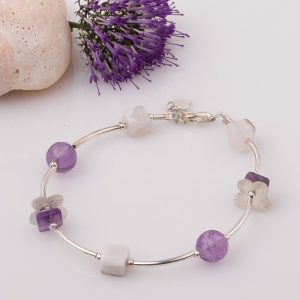 Bratara cu tuburi, flori din argint si ametist