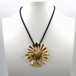 Colier dama cu pandantiv auriu statement pe silicon