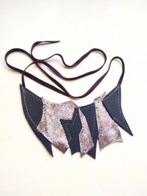 Colier din piele naturala ,unicat,festiv