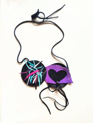 Colier negru statement din piele naturala cu insertii multicolore, unicat