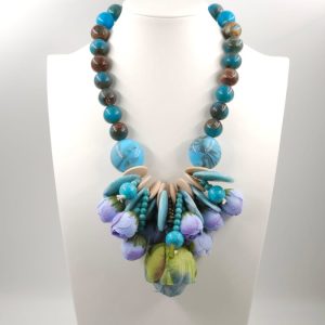 Colier statement cu flori decorative 3D si elemente turcoaz ,   design artistic