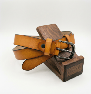 Curea dama din piele naturala camel cu catarama metalica