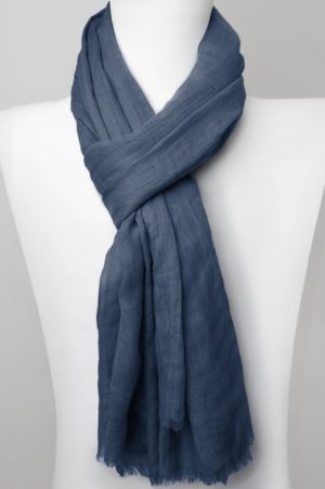 Esarfa dreptunghiulara din matase si vascoza, albastru marin