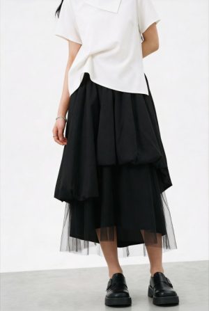 Fusta midi ampla cu straturi si tulle, volum si design asimetric, neagra