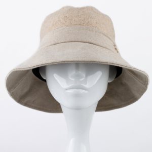 Palarie flexibila de lana si stofa cu bor mic si funda la spate, bej