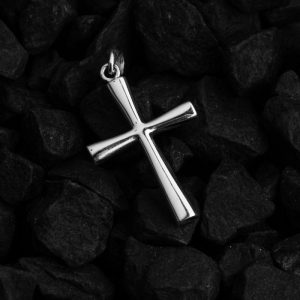 Pandant cruce din argint 925, design clasic